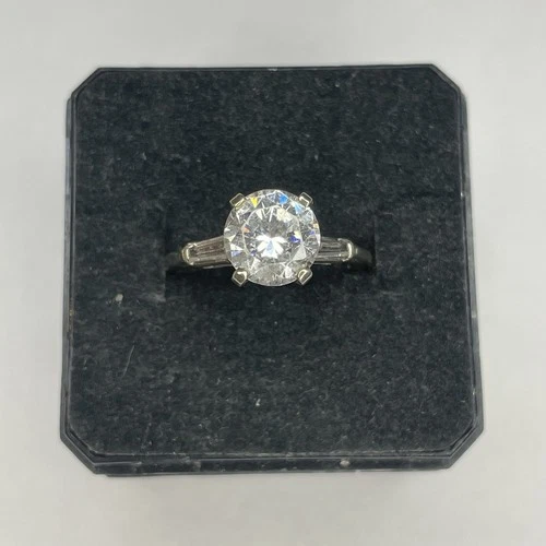 Vintage 925 Sterling Silver CZ Clear Stone Panetta Band Ring 2.9 Grams Sz 7