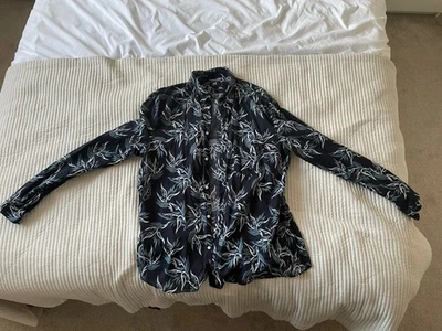Men’s H&M Long Sleeve Shirt Size Large, Regular Fit - Image 1 of 2