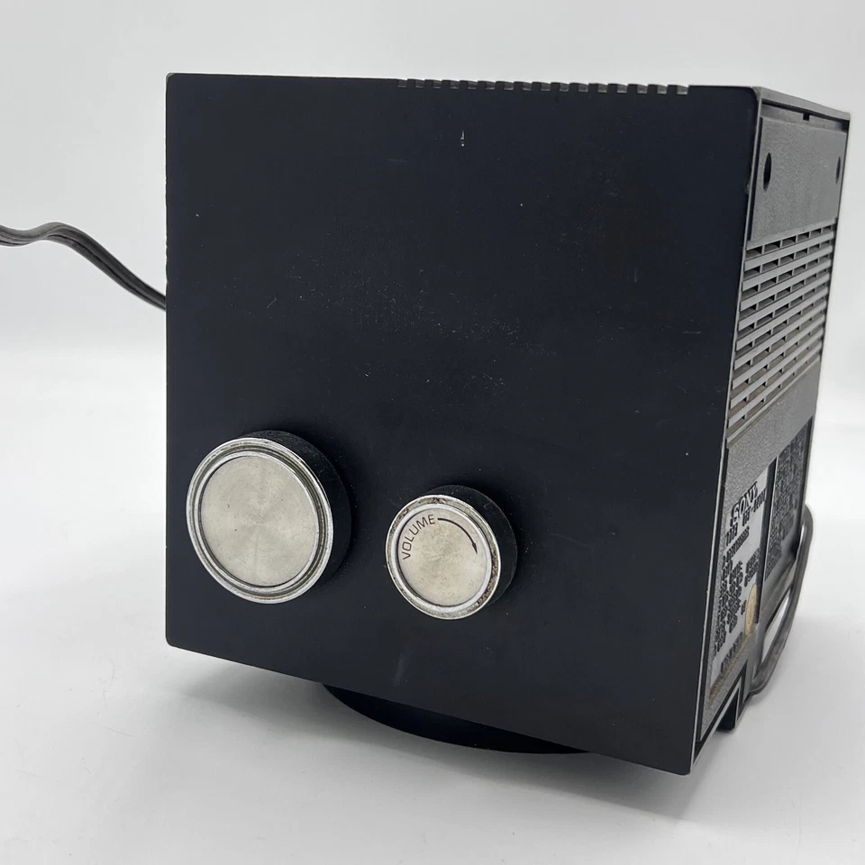 Sony “The cube” TFM-C430W Flip Clock Radio - READ DISC - Image 2 of 4