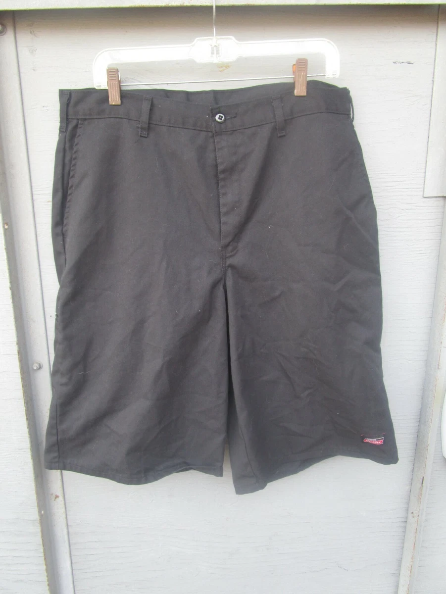 Classic Original Dickies Men s black Work Shorts Cotton Blend size 36 USED