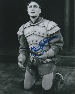 Christopher Plummer autograph signed 20x25 cm picture B/W