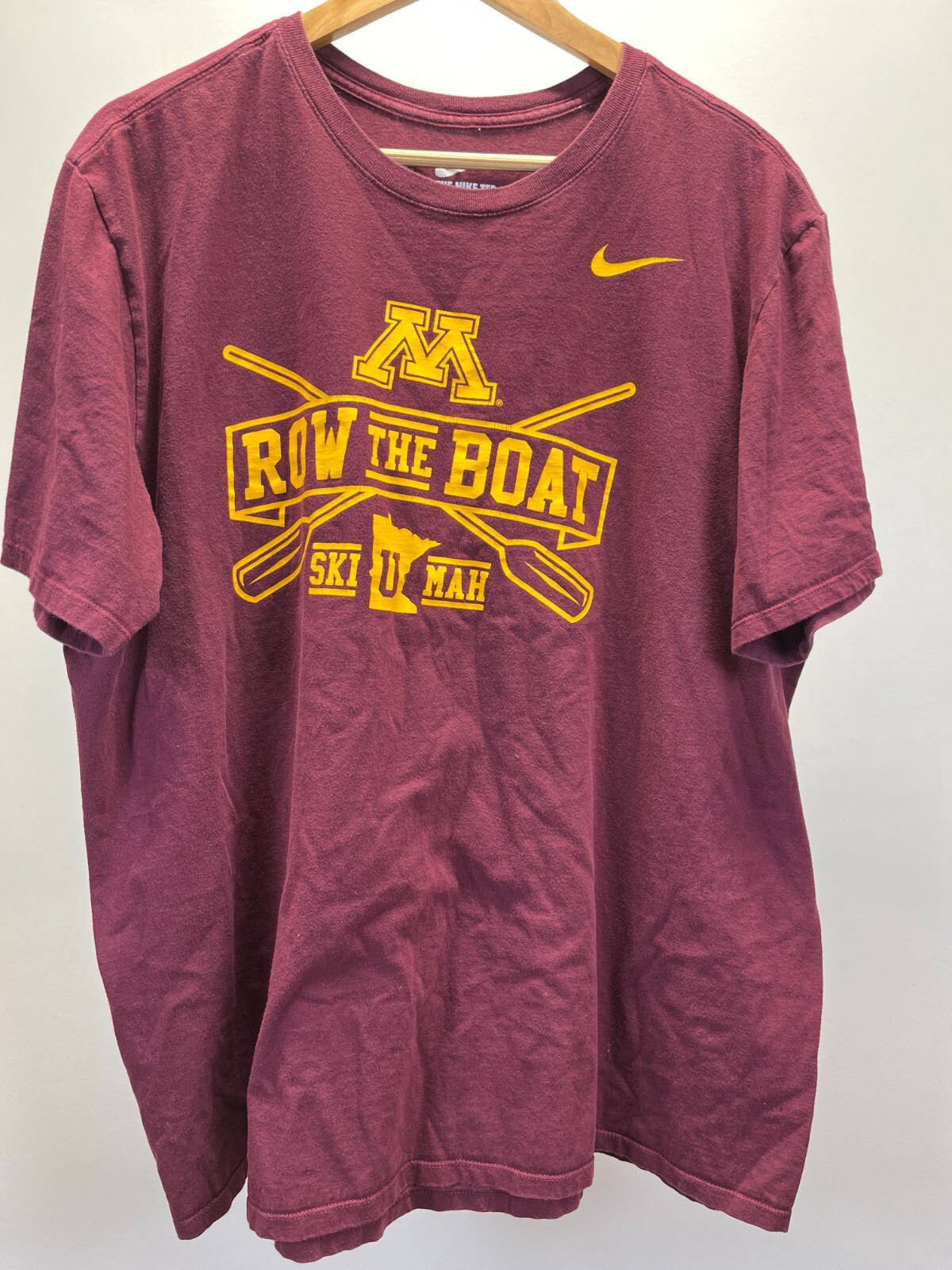 FILA Nike Athletic Cut Tshirt Men's Sz 2XL Burgundy Yellow Row Minnesota Gophers Tee
