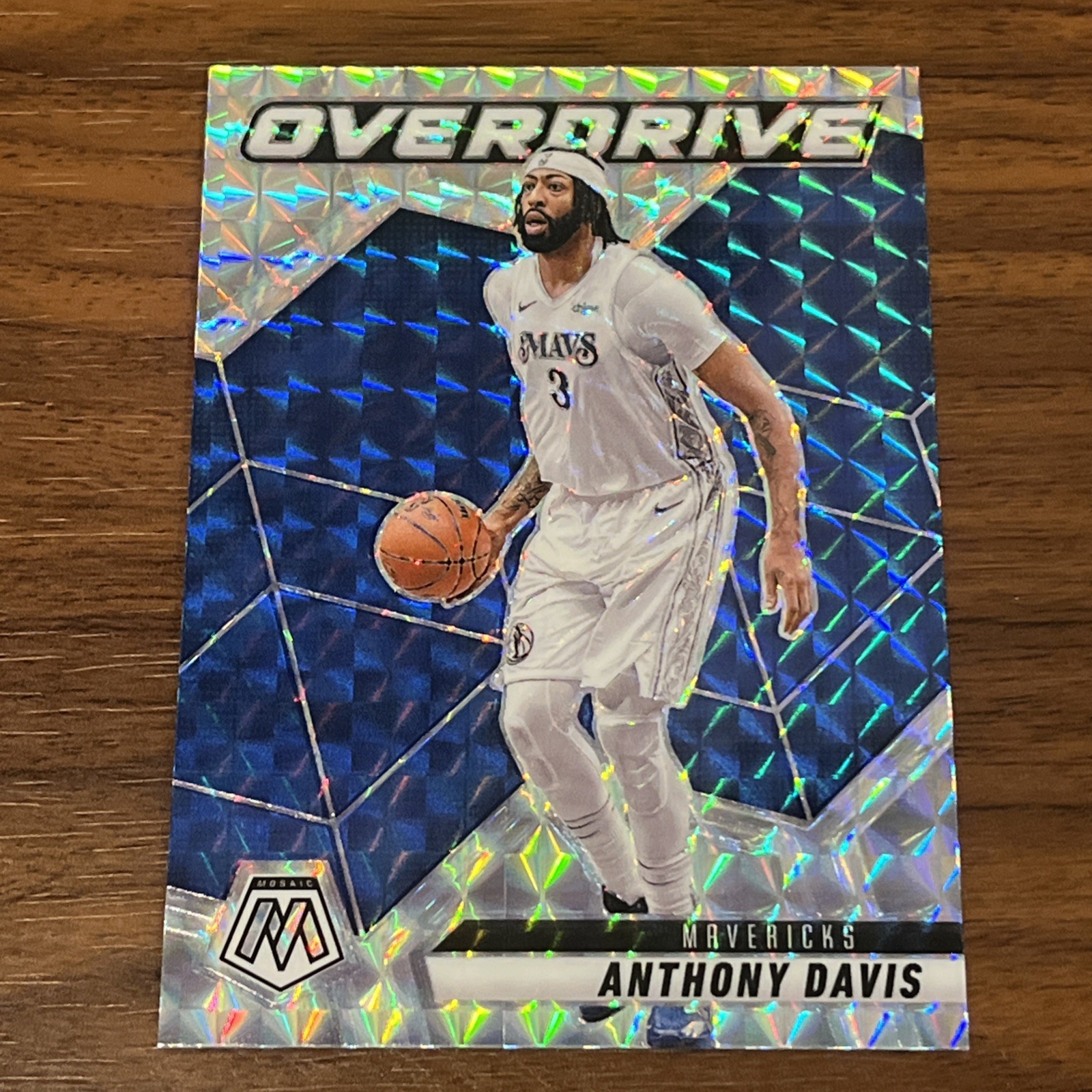 2024-25 Panini Mosaic Anthony Davis #19 OVERDRIVE Silver Mosaic Prizm Mavs