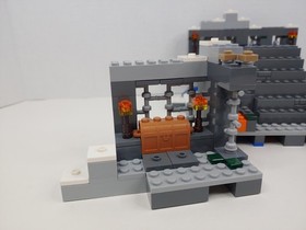 LEGO The End Portal 21124 MINECRAFT 99% Complete READ