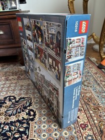 LEGO Creator Expert Pet Shop 10218 &ndash; BRAND NEW & FACTORY SEALED