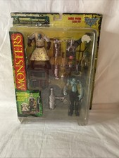 MCFARLANE TOYS MONSTERS エリザベート Amazon.co.jp: マクファーレン モンスターズ 女3体セット