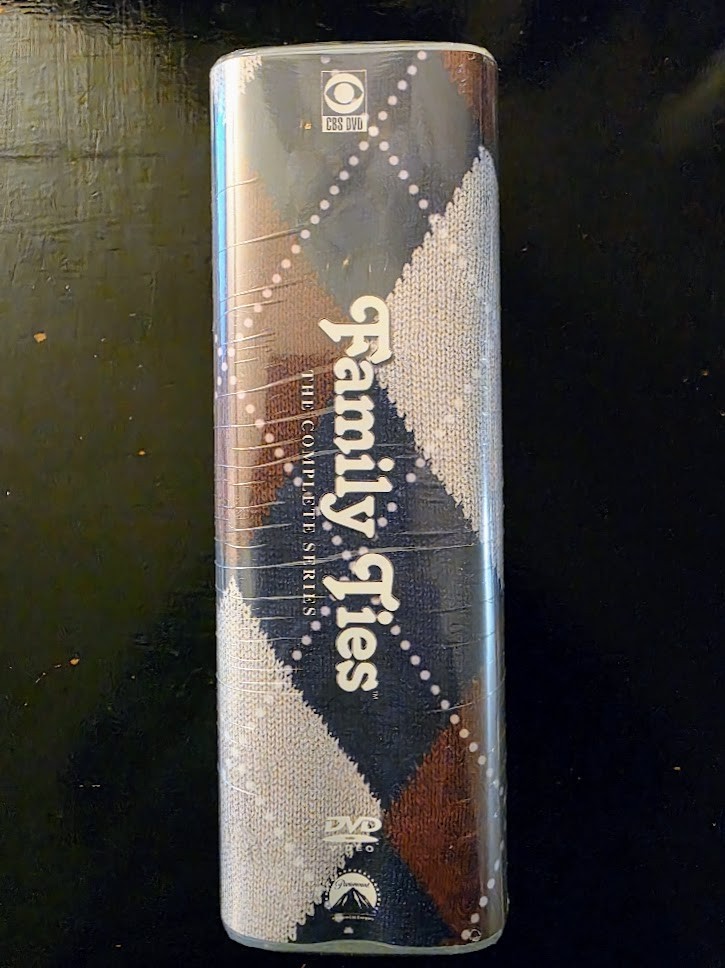 (未使用･未開封品)Family Ties: the Complete Series/ [DVD] Amazon.com: Family Ties: The Complete Series | Michael J. Fox | 28