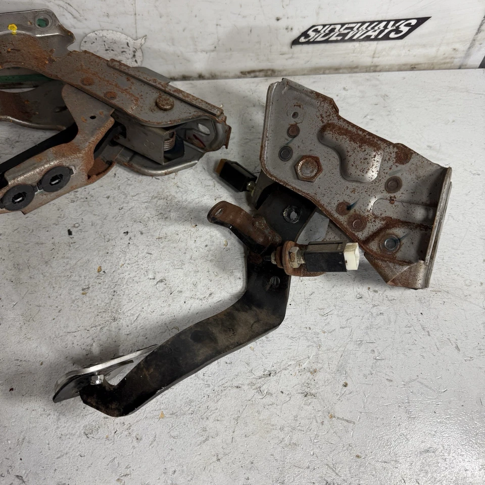 03-08 Juego de embrague y pedal de freno manual Infiniti G35 Nissan 350z Foto 4 de 4