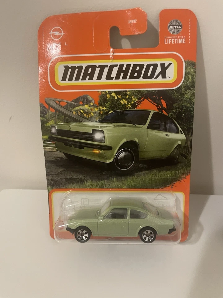 Classic bundle of 2 Matchbox Collectible Die-Cast Cars – Brand New in Package - Image 3 of 4