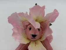 Artist Bear By Gail Erickson Hug-E-Bears Pink Flower Miniature 3” 5-Way Jointed