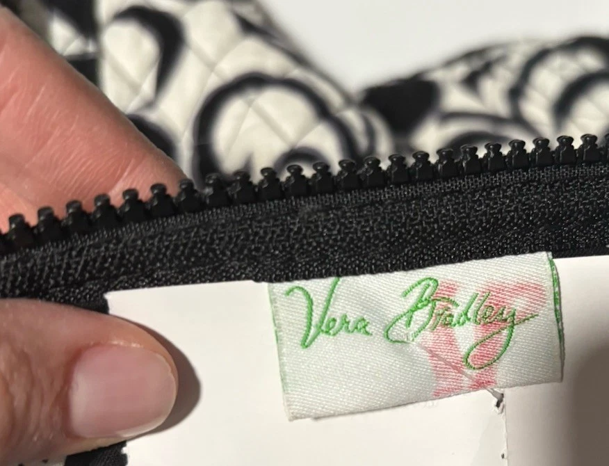Patrón retirado: Bolso de viaje de hombro de lona grande Vera Bradley - Día y noche Foto 3 de 4