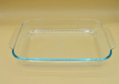 VTG Pyrex Ware 232 / 2.2 Qt Clear Casserole Dish 10.75x7”
