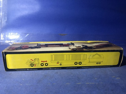 Vintage Corgi Majors 1106 Mack Container Truck & 1102 Crane Fruehauf (NEW) - Picture 9 of 17