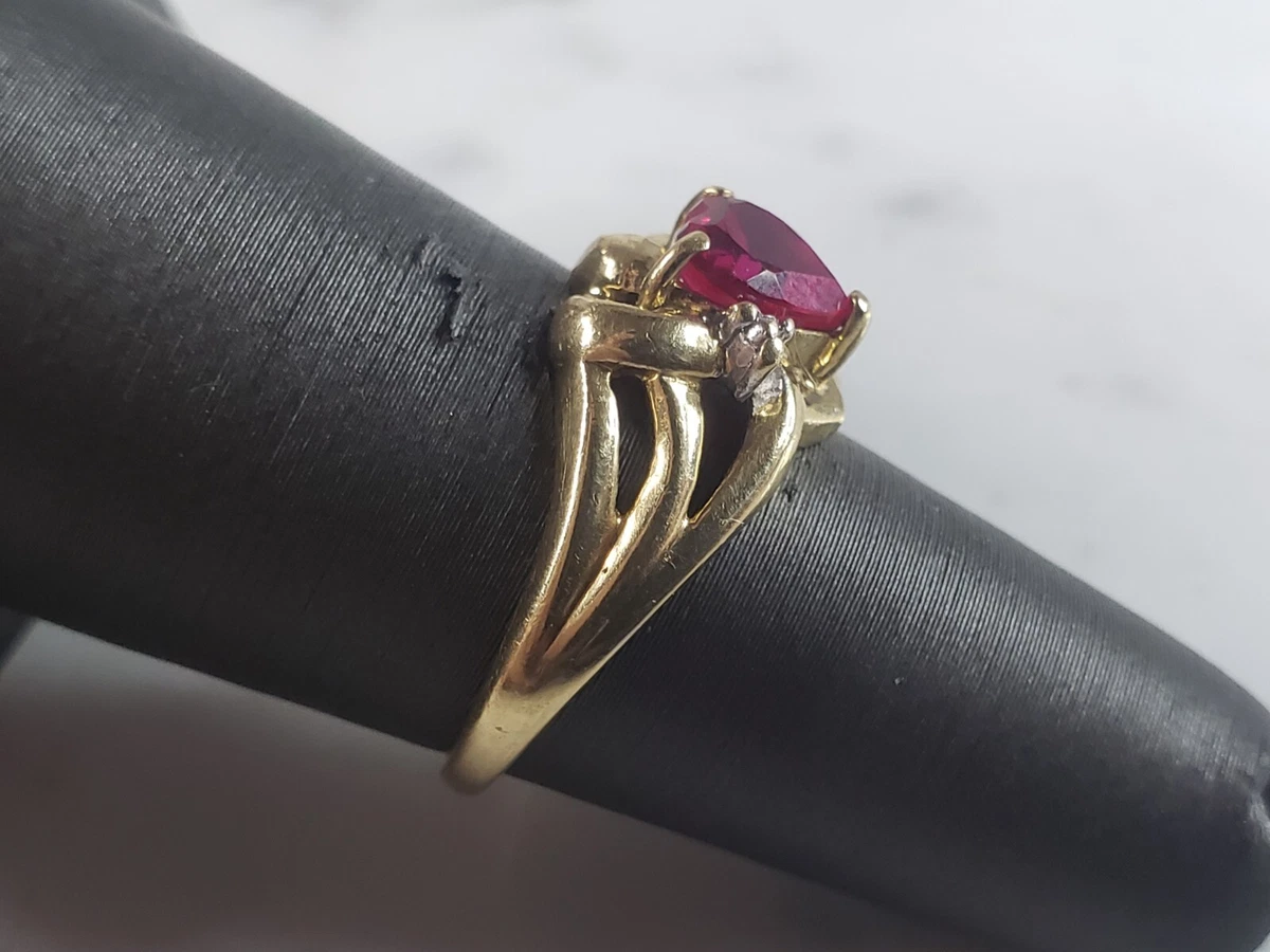 Womens Vintage Estate 10K Yellow Gold Ruby Heart Ring 2.7g E6105