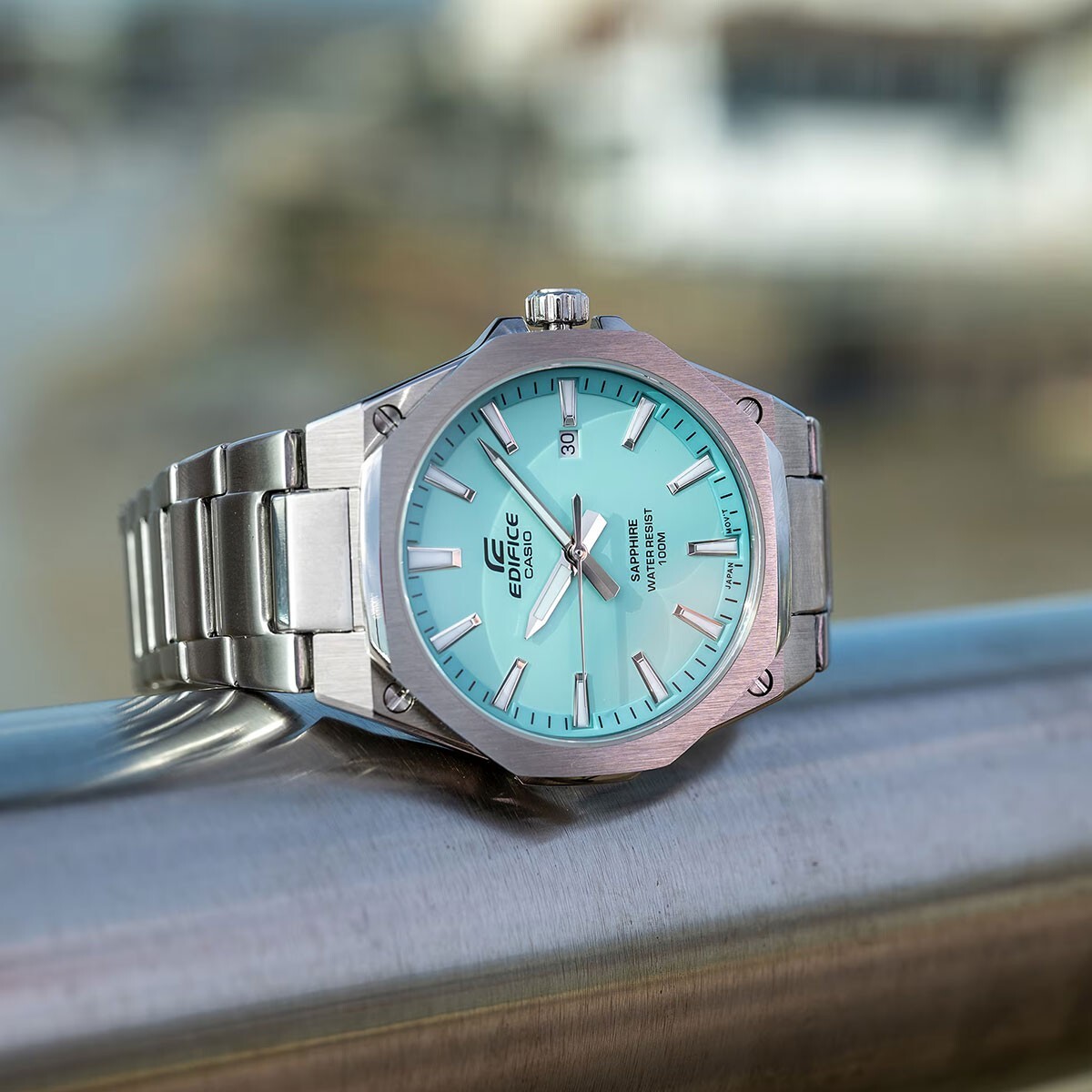 美品稼働中EDIFICE CASIO ターコイズ ブルー Sapphire s-l400.png