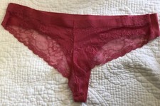 Secret Treasures Intimates Women Pink Bonded Thong With Lace Back Large 7 NWT U1