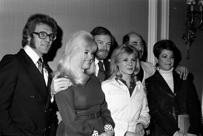Diana Dors Schauspielerin Sängerin Original 35mm schwarz-weiß Negativ A13