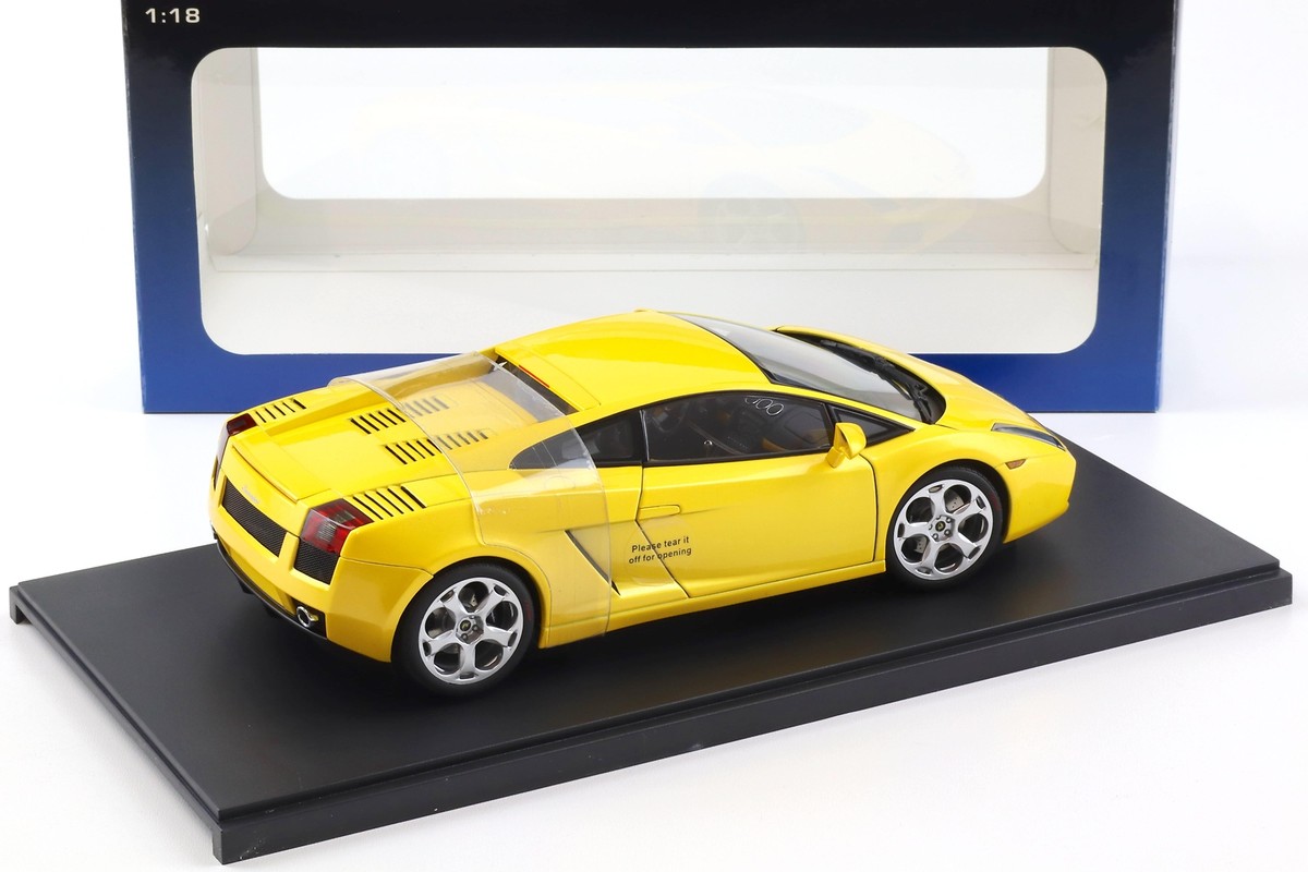 自動車 AUTOart Lamborghini Gallardo AUTOart 1:18 Scale Lamborghini Gallardo, Metallic Silver