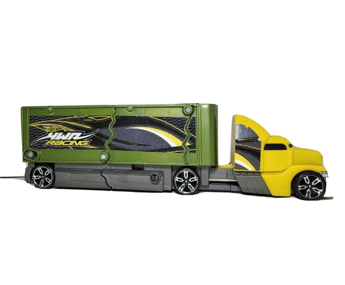 Hot Wheels HWR RACING TRANSPORTER TRUCK 11