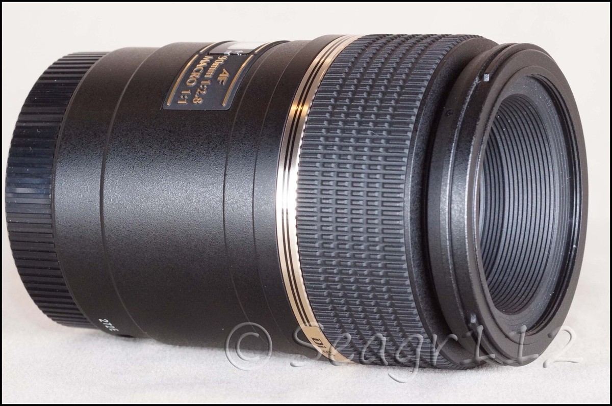 Tamron SP 90mm F/2.8 Di 272EM 1:1 Mag Macro Lens f/ Sony Alpha