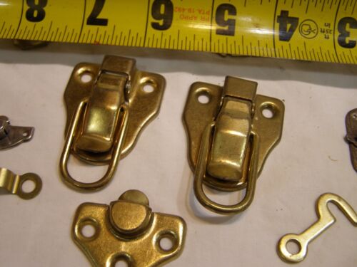 28 pc Lot Small Hardware Hinges Latches Etc Small Craft Projects Jewelry Box Siz - Picture 12 of 13