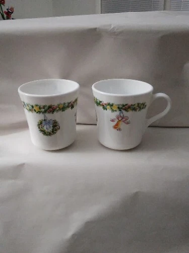 Vtg Corelle Corning Christmas JOY 2pc Coffee/Tea Cups Mugs Wreath Bells Replace