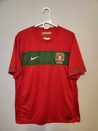 PORTUGAL 2010 2011 HOME FOOTBALL SOCCER JERSEY NIKE 376894-611 #17 Bush L Rare - Afbeelding 1 van 19