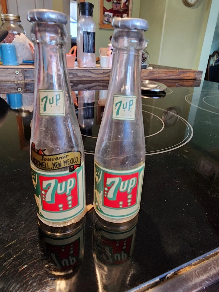 Salero y pimentero de burbujas 7up 8 raro vintage de Roswell, MN Foto 2 de 4