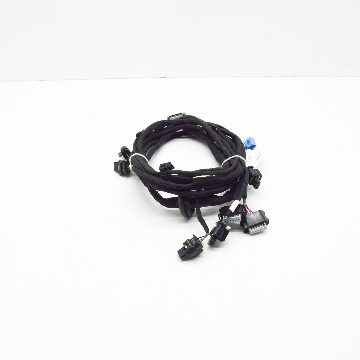 NEW MERCEDES-BENZ C W205 REAR PARKING AID WIRING A2055405700
