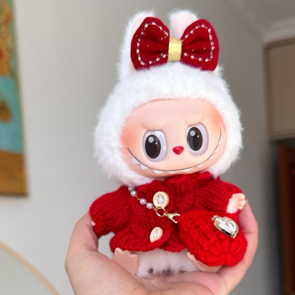 labubu コスチューム付き　正規品 LABUBU コスチュームセット（ピンク／バケットハット