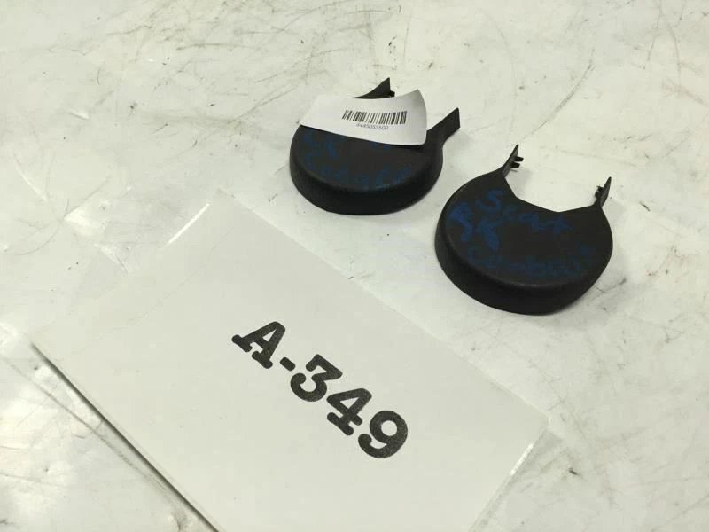 Chevrolet Cobalt LT 2005 cupé asiento trasero derecho/izquierdo perno tuerca tapa cubierta moldura Foto 2 de 4