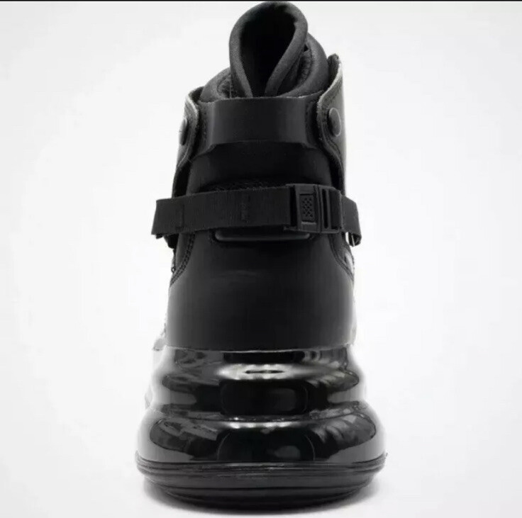 nike air max 720 saturn black dark grey