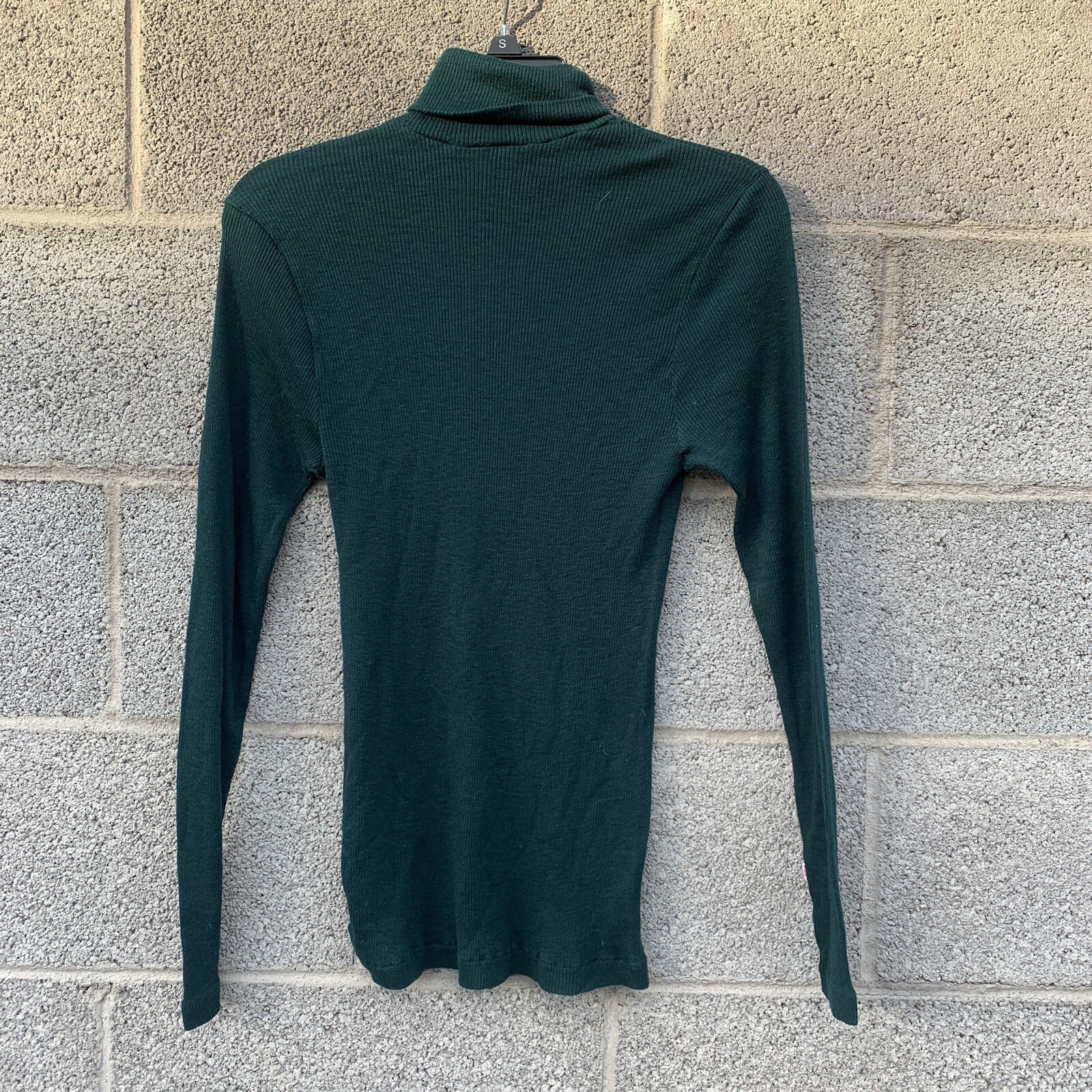 Levi’s Women's Green Basic Ribbed Turtle Neck L S… - image 2