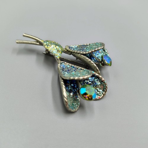 Vintage Blue Rhinestone Glitter Floral Brooch Clip Earrings Set - Picture 5 of 9