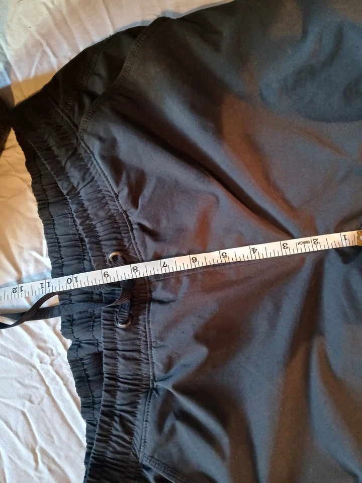 Pantalones cargo forrados de lana para mujer Eddie Bauer talla 4 negros Foto 3 de 4