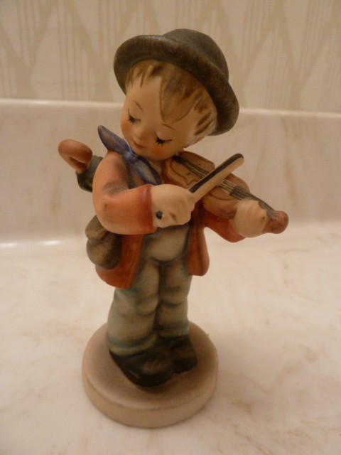 HUMMEL “LITTLE FIDDLER ” #4  TMK 5 - SUPER LOW PRICE!