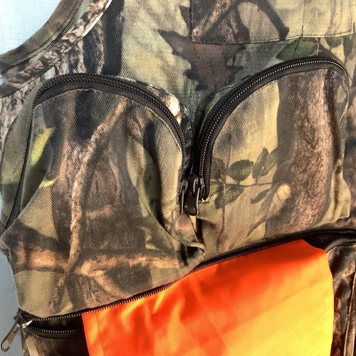 Master Sportsman Hunting Utility Vest L Camo Safety Flaps Zip Seat Cushion - Picture 5 of 13