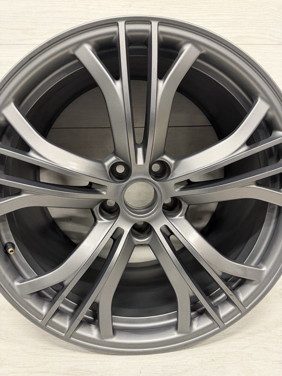 GENUINE OEM AUDI R8 19X11 REAR 5 DOUBLE SPOKE TITANIUM WHEEL RIM 420601025A