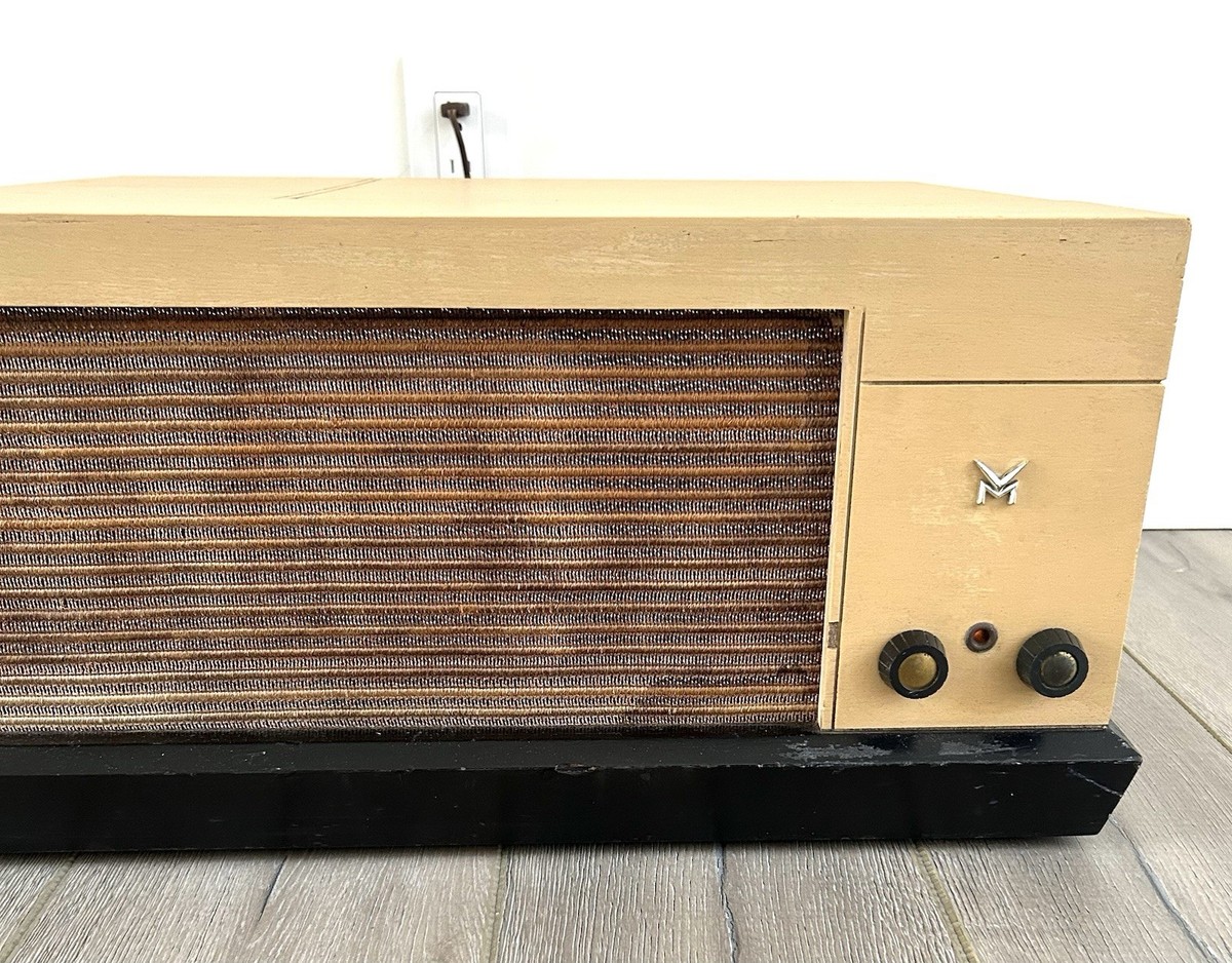 Vintage Rare 1950s Voice of Music V-M TRI-O-MATIC 560A Tube Record