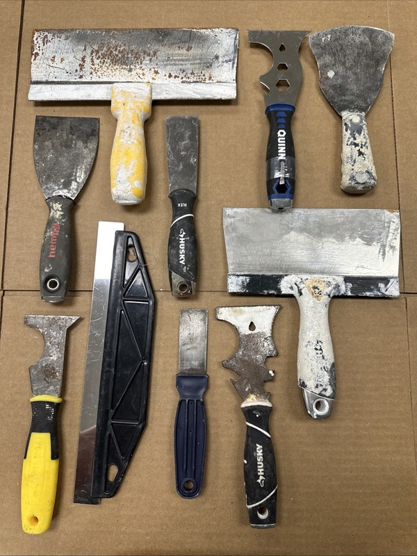 (Lot A) 10 Used Putty Knives Scrapers Painter Drywall Carpenters Supplies Tools