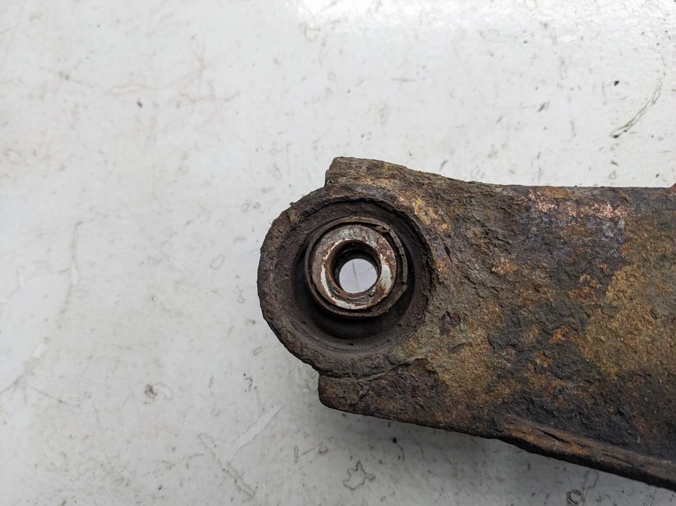 JEEP PATRIOT 2.0 CRD 2008 RIGHT REAR CONTROL ARM WISHBONE - Image 3 of 4