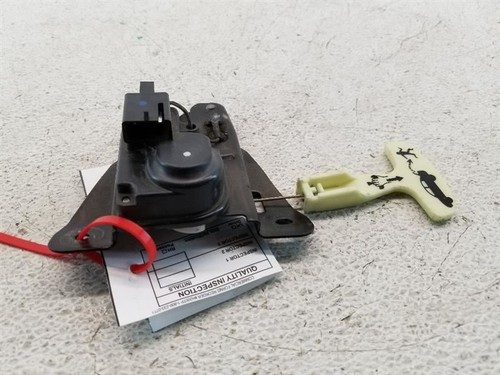 11-14 Chrysler 200 OEM Rear Trunk Latch Lock - Picture 4 of 12