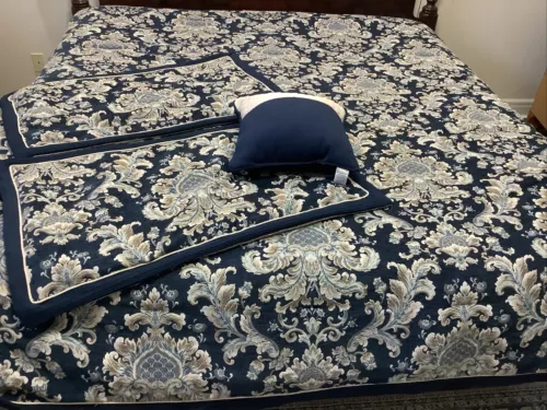 Croscill Imperial Canopy Jacquard Woven Damask King Comforter Set 4 Pc Navy Blue