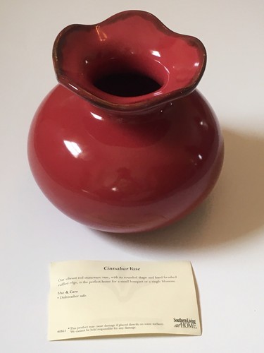 Southern Living at Home Cinnabar Ruffled Vase Deep Red NIB COA Made in Portugal - Picture 6 of 11