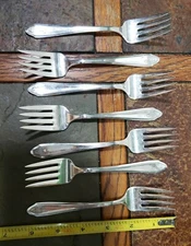 ✔LOT OF 7 VTG NATIONAL SILVER CO NTS22 PATTERN SILVERPLATED SALAD 🥗 😋 FORKS 