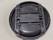 82mm Front Lens Cap Cover Center Pinch Snap On For Canon Nikon Sony JAPAN