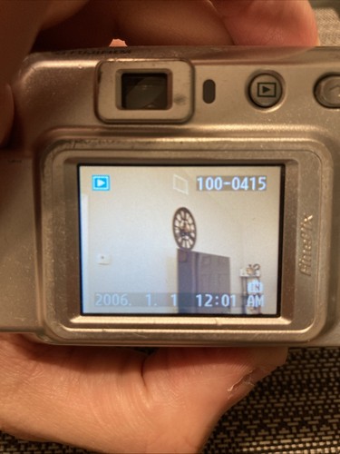 Fujifilm FinePix A500 5.1MP Digital Camera - Silver TESTED - Picture 15 of 18
