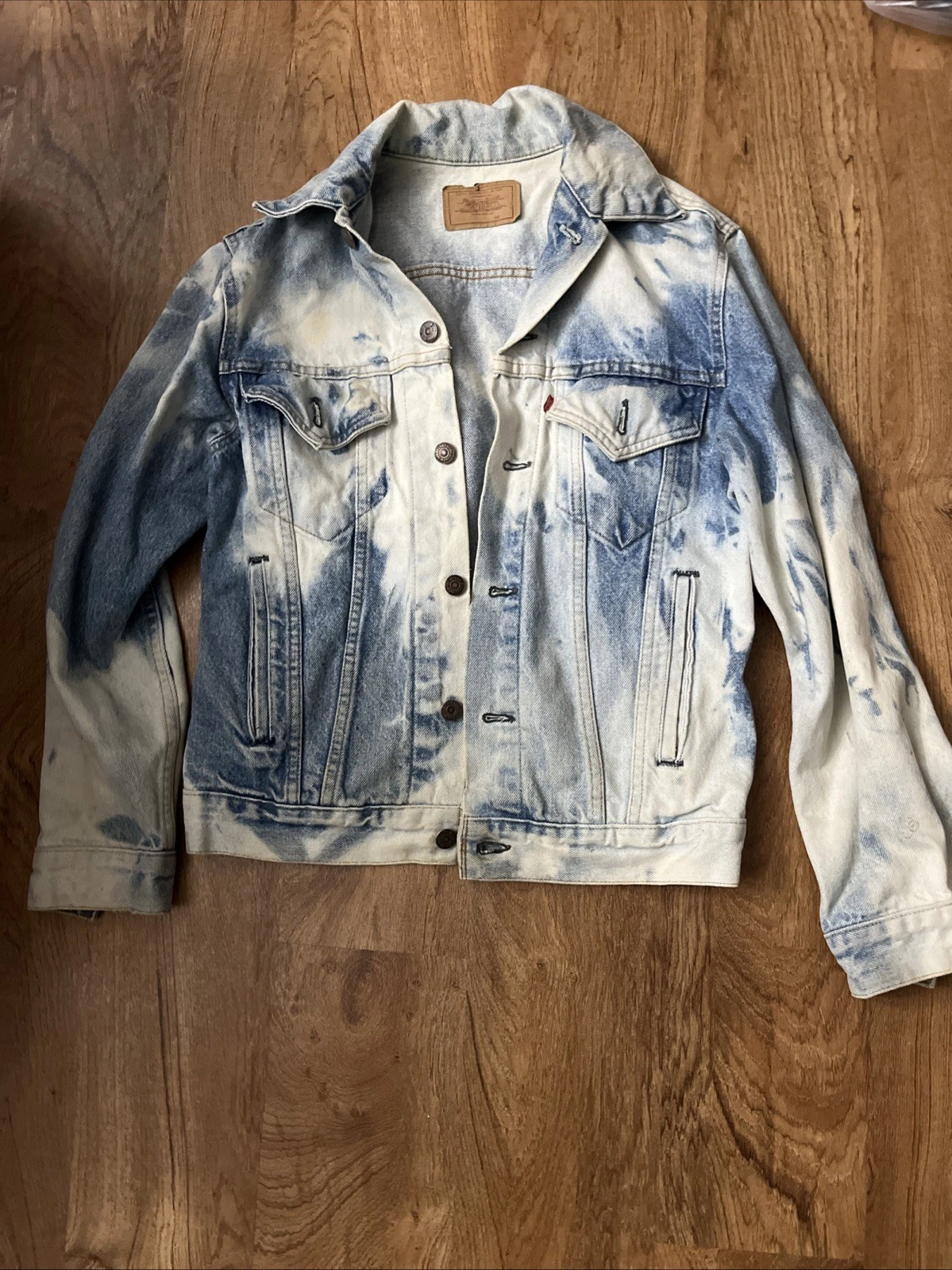 Vintage Levi's Denim Jacket Made In USA 70506 0214 Size 36-38?