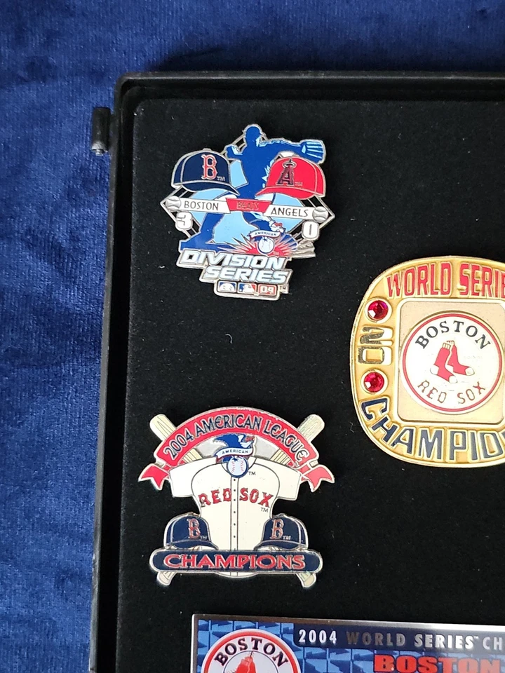 Boston Red Sox 2004 World Series Champions 5 Hat/Shirt Pin Set /39 Crack On Case - Image 2 of 4