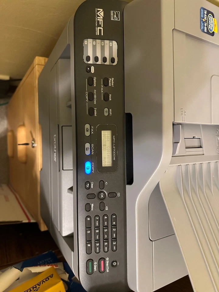 Impresora láser compacta todo en uno Brother MFCL2700DW ¡con tóner Brother gratis!  Foto 3 de 4